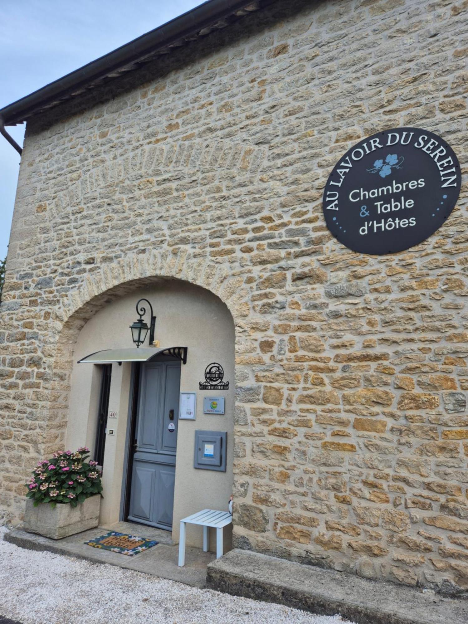 Au Lavoir Du Serein "La Billaude" Et "La Langouette" Saint-Germain-les-Arlay Exterior photo